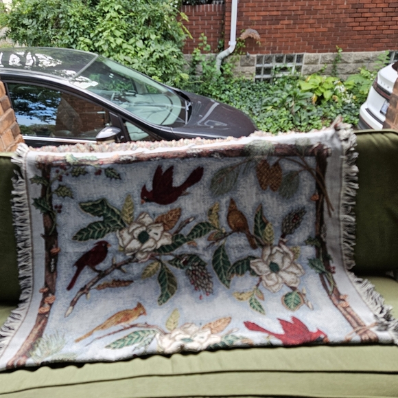 Susan Welsh Christmas Red Cardinals Holly Tapestey Throw Blanket 61" x 40" - Picture 7 of 7